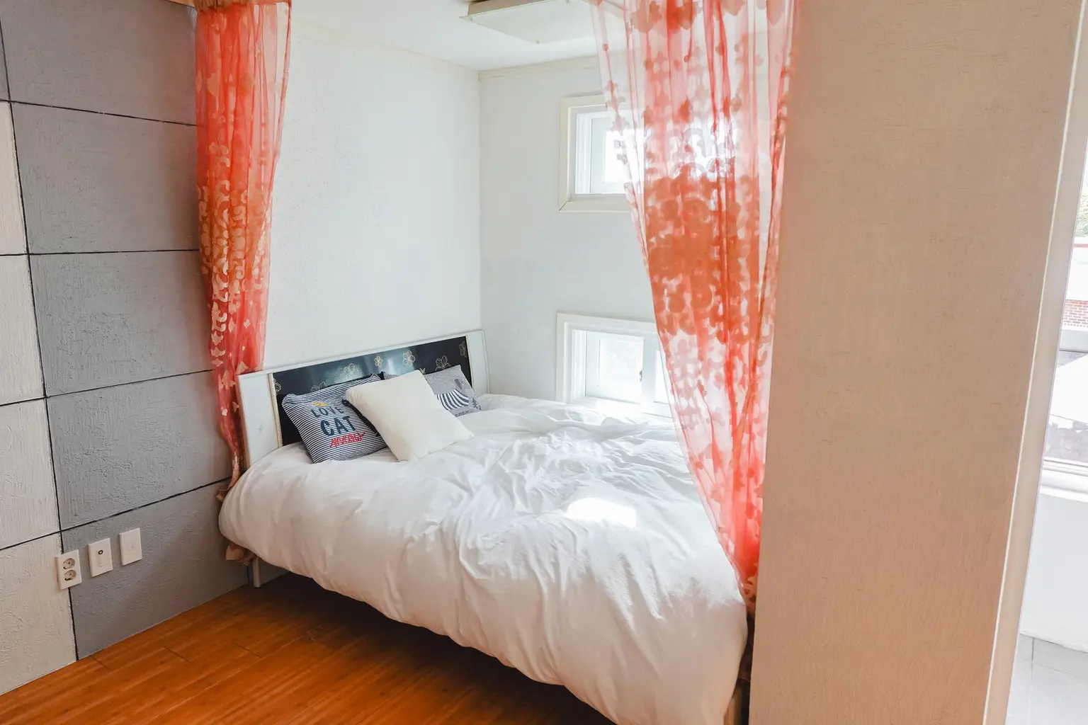  (Pyoseon-i An 1/27~70% discount 15 pyeong full option 2nd floor C type Pyoseon Beach 1 minute away) - main image