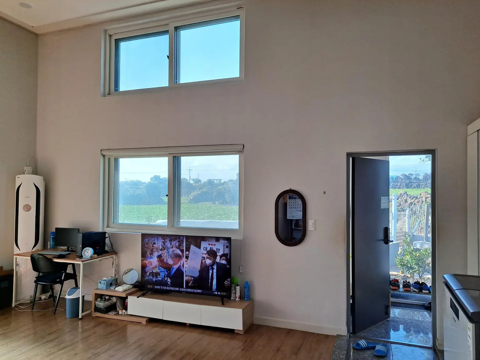  Jeju Gujwa Olle 21-gil newly built spacious duplex 3-room (20 pyeong) 1st floor computer and office use - main image