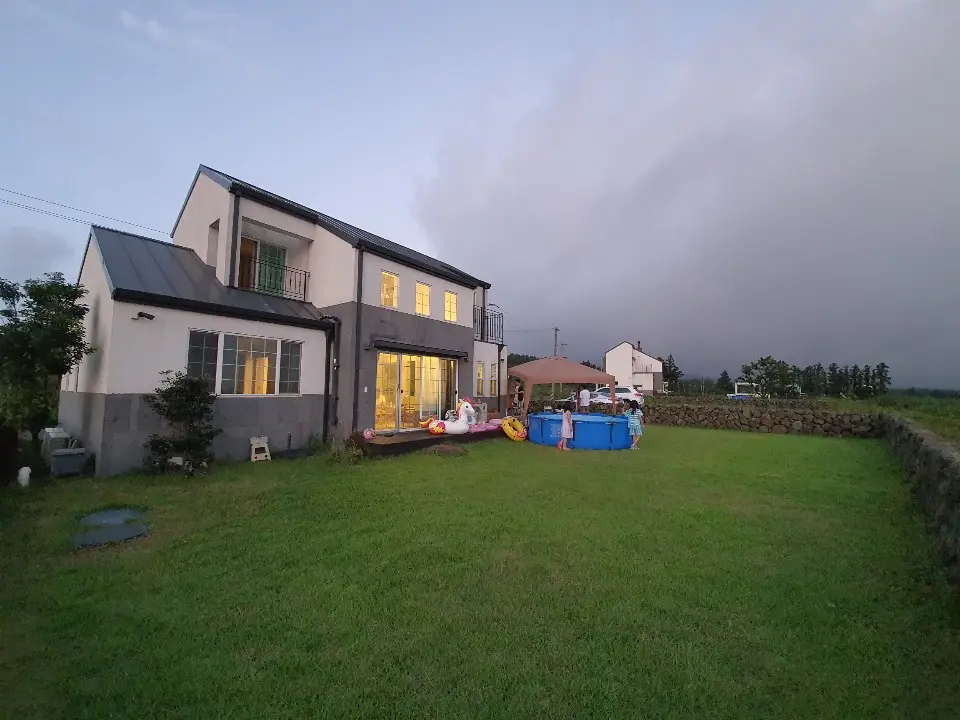 Jeju Seogwipo Three-room detached house in the first village at the foot of Mt. Halla, Gwangpyeong-ro #Working from home welcome - main image