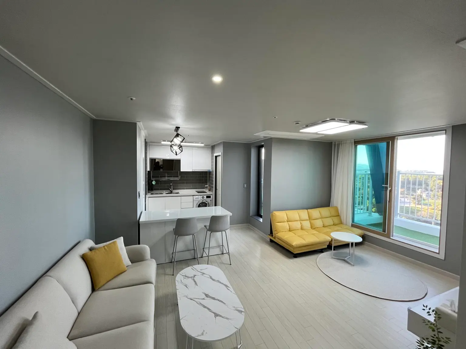 Gangneung Ocean view from the penthouse terrace/5 min walk from Sacheonjin Beach/Comfy Gangneung 1 - main image