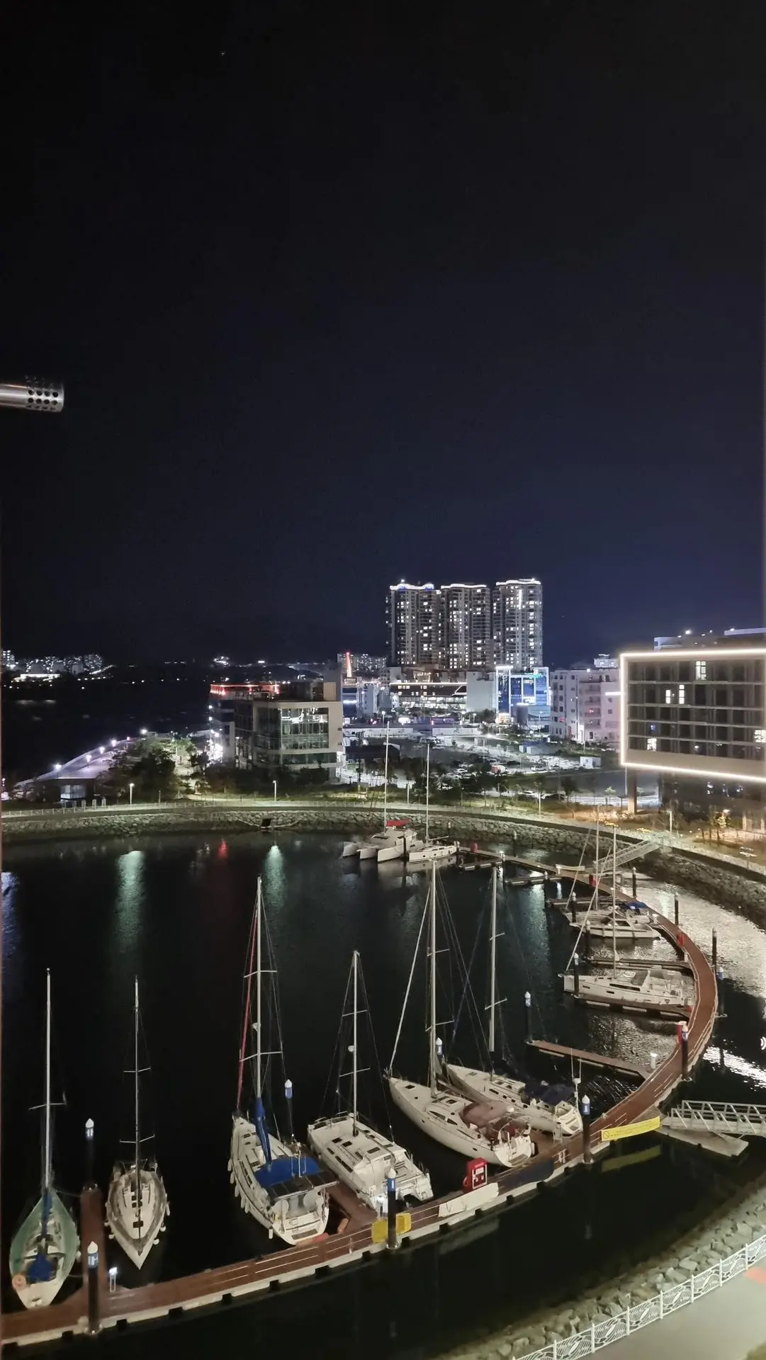 全南麗水 ocean view・seaside Serviced apartment 2BR・sleeps 4 オーシャンビュー複層型ワンルームオフィステル（サイドオーシャンビュー） Cover Photo