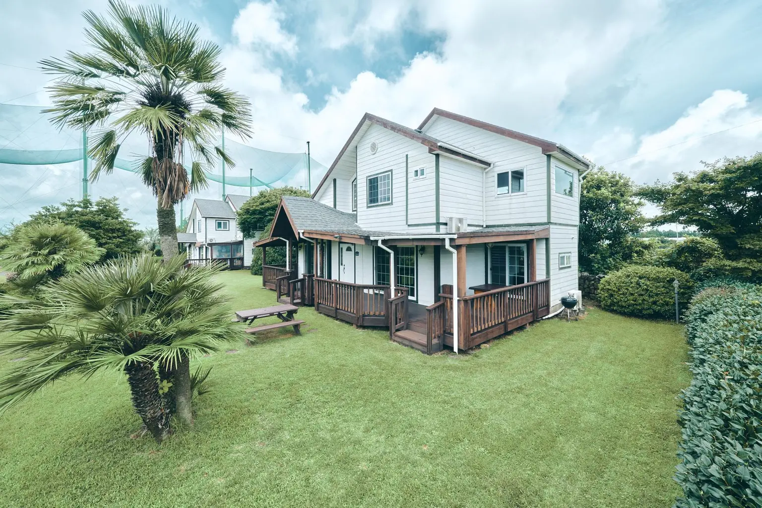 Seogwipo Private antique independent pension F building where you can stay with your pet - main image