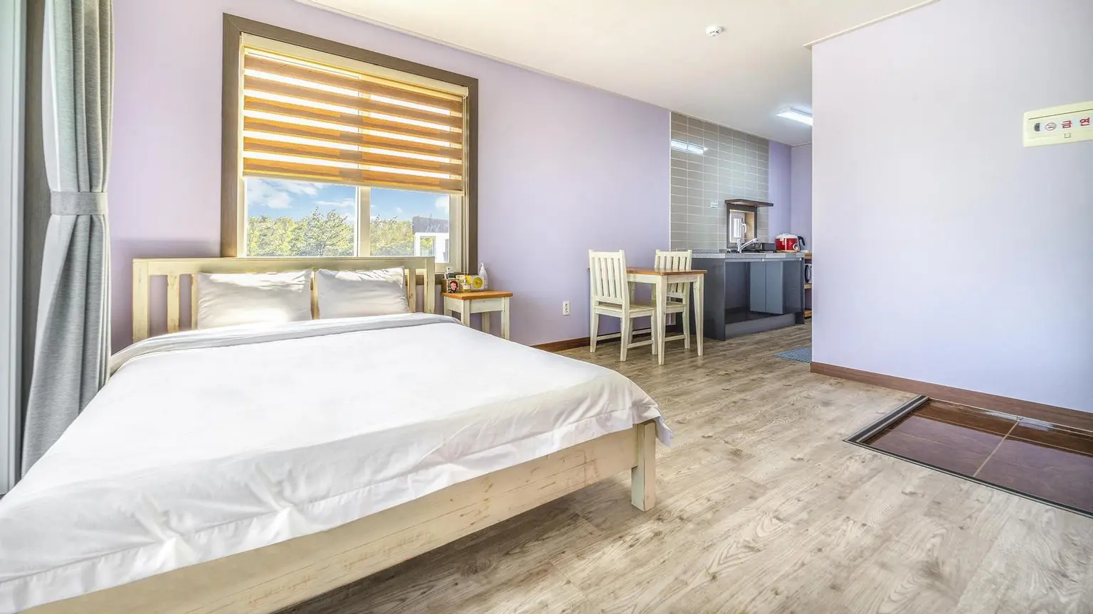 Seogwipo Seongsan Side Ocean View One Room Stay with Grass Garden #Lovely - main image