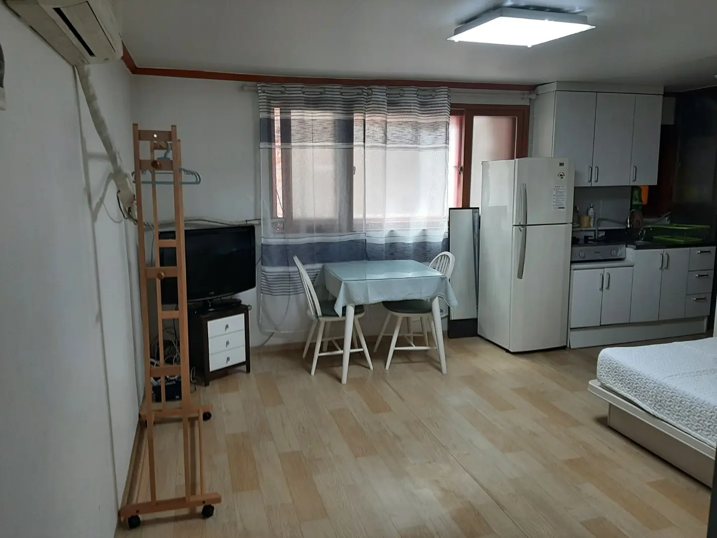 Gyeonggi Ansan Fully furnished one-room near Sari Station - main image