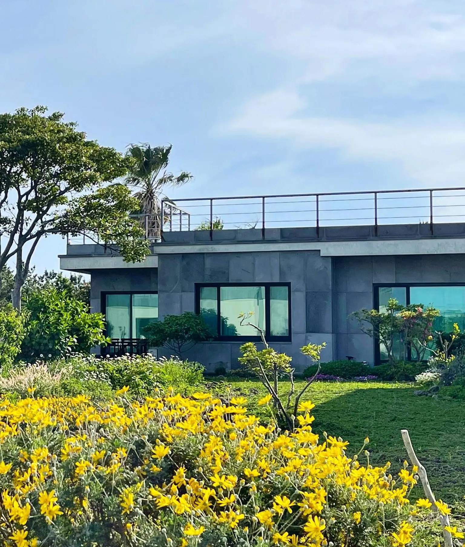 近海·带院子·石墙 整栋房子 2室·最多6人 济州西归浦The Home/内宅（350坪宽花院两室独栋住宅） 主图