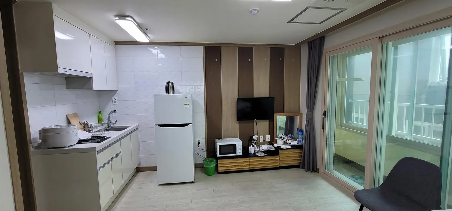 Jeju Seogwipo Downtown One-Room Hostel #901 #Walking Distance to Seogwipo Olle Market - image5