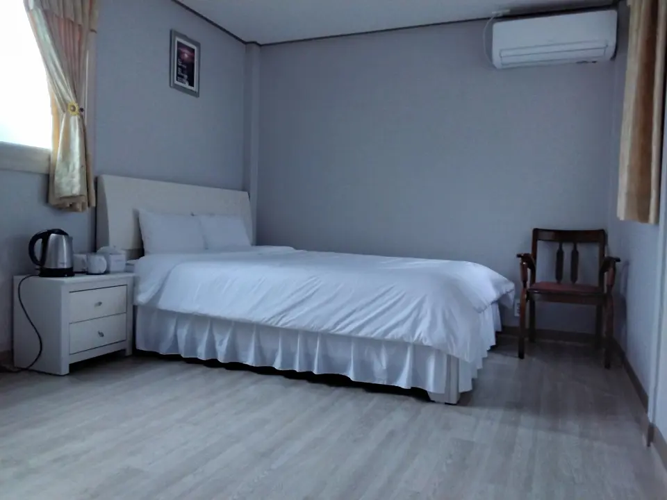  (Seogwipo Oville House) Queen Double Room, House - image4