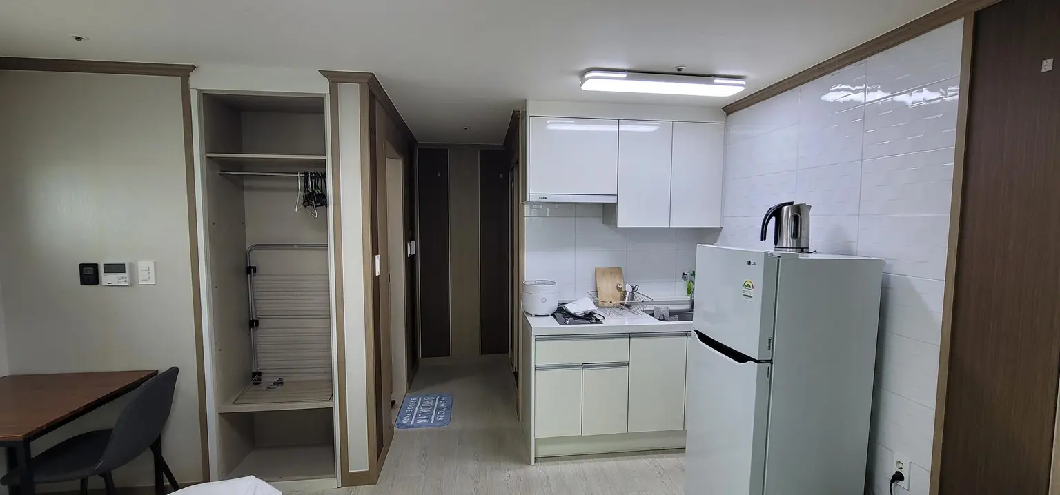 Jeju Seogwipo Downtown One-Room Hostel #901 #Walking Distance to Seogwipo Olle Market - image6