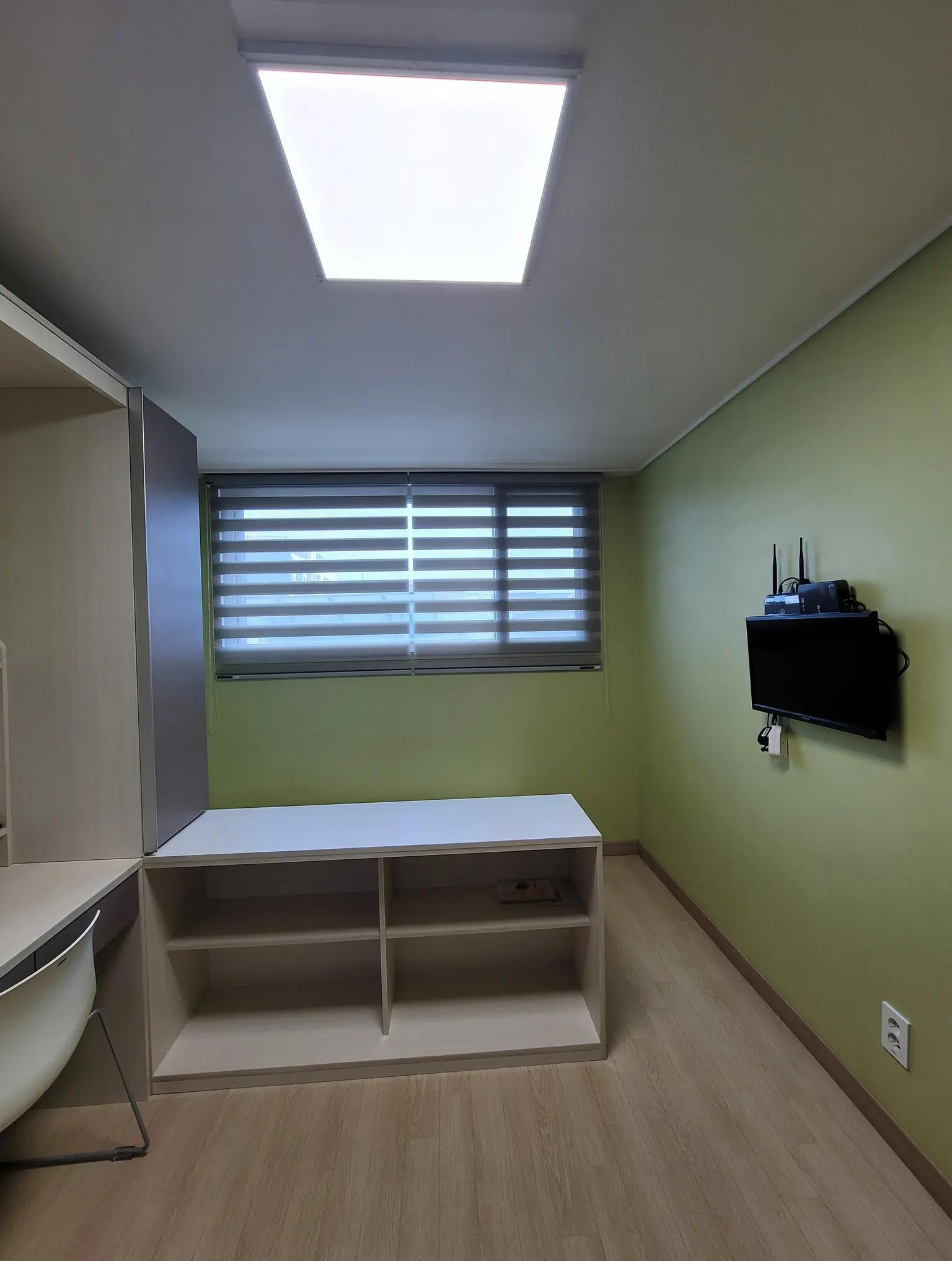 Seoul Dobong Ssangmun-dong Fully Furnished One-Room Apartment Complex 1, Unit 402 - image1