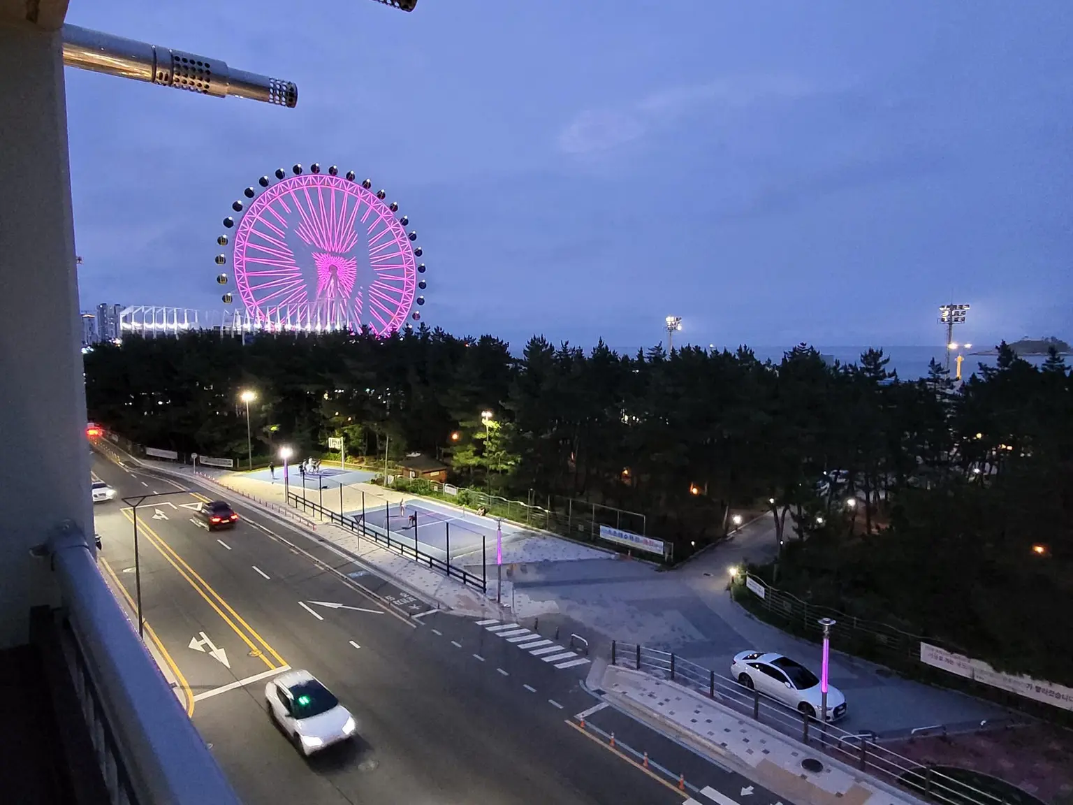 江原束草 オーシャンビュー・海近・ワーケーション 住居 1ベッドルーム・最大2名 束草海水浴場徒歩30sレジデンス5F、大観覧車観覧可能 代表写真