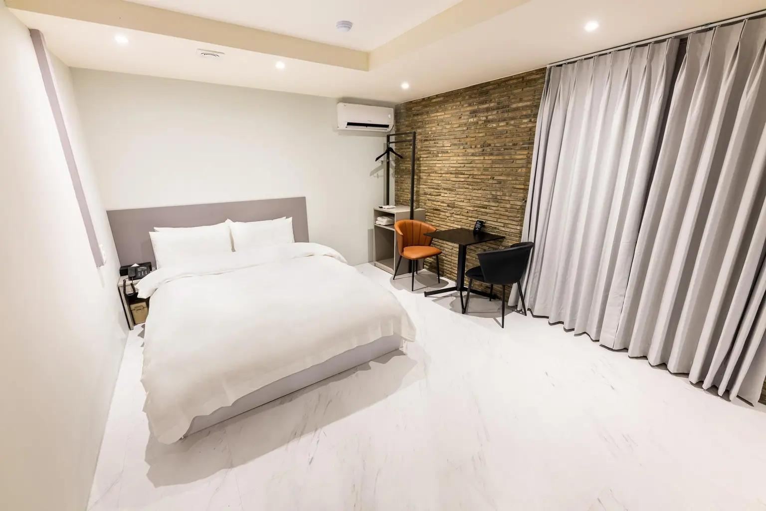 Busan Seomyeon Seomyeon 1st street best central hotel #Deluxe Double - main image