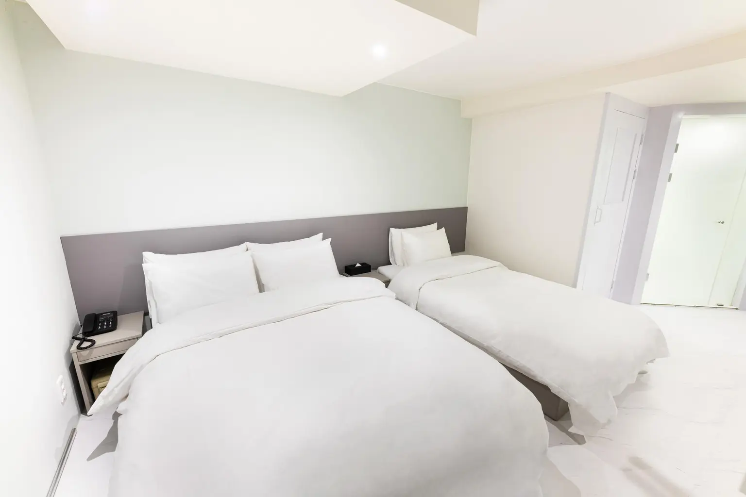 Busan Seomyeon Seomyeon 1st street best central hotel #Deluxe Twin - image1