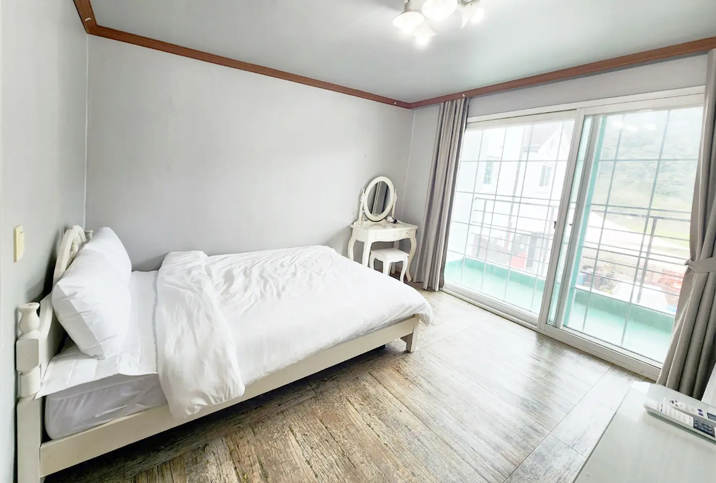 Gangwon Chuncheon walkable & with a yard & countryside stay Rental cottage 1BR & sleeps 2 7 minutes walk from Gangchon Station, Elysian Gangchon Season Room, Monthly Living Available Cover Photo