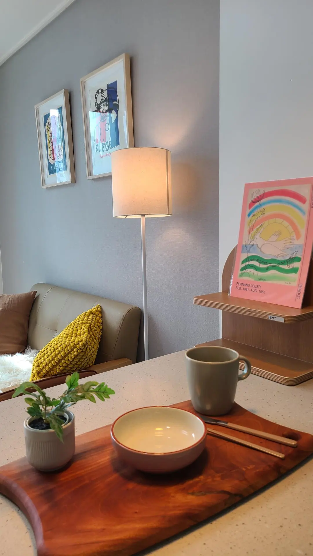 Gyeonggi Suwon City Gwanggyo Lake Park View Restaurant 2-Room Apartment, Near Gwanggyo Central Station on the Shinbundang Line - main image