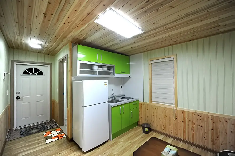 Jeonnam Sinan Korea's first slow city, Jeungdo Ocean View Pension #Two Room 204 - image3