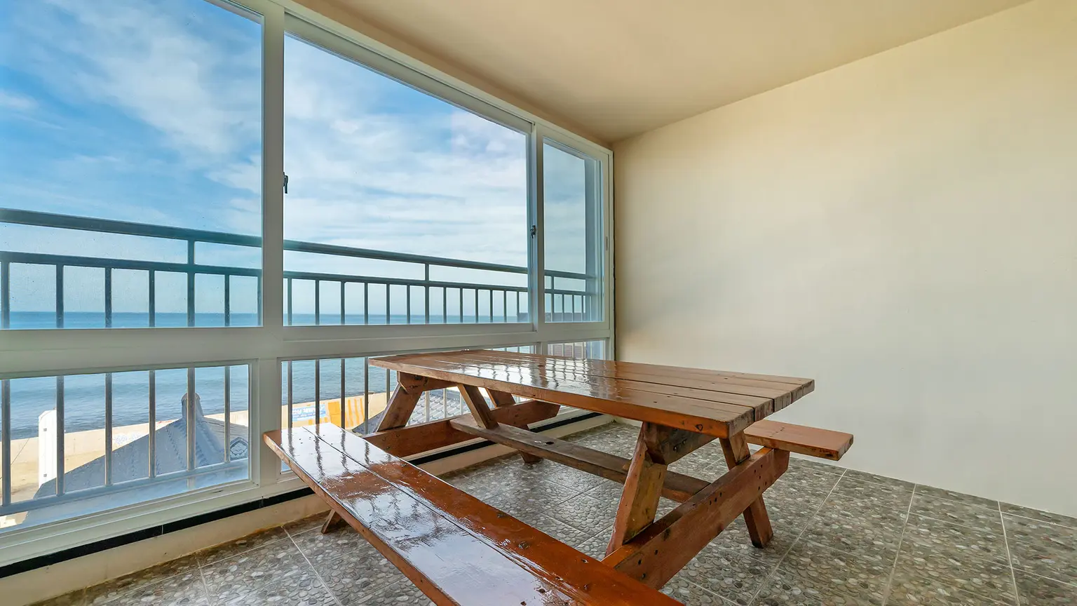 Gyeongbuk Pohang Accommodation with a sea view near Hwajin Beach and Jangsa Beach - image4