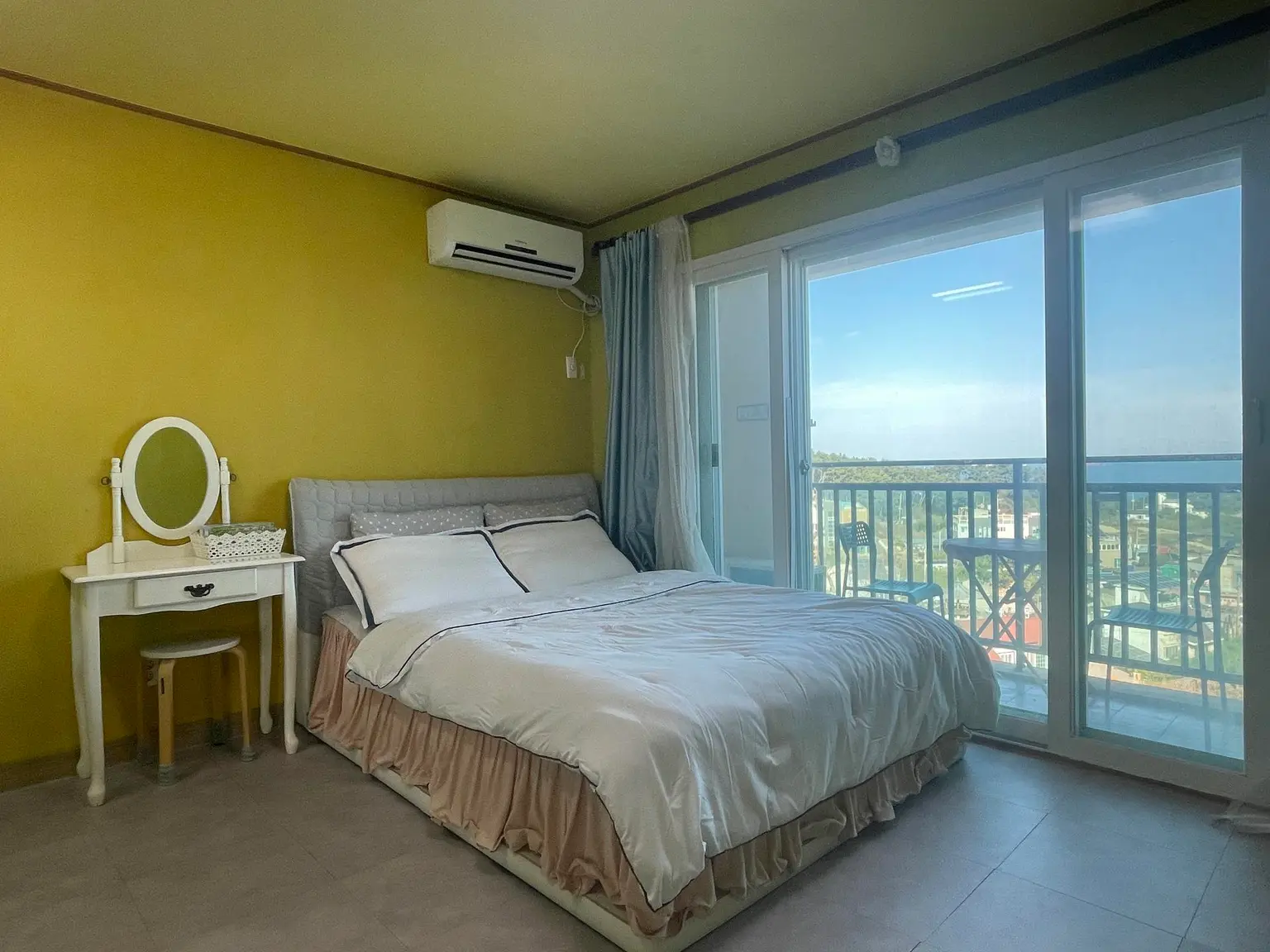 Ulsan Ulju Green 1, 3rd floor, pension with ocean view, 5 minutes walk from Ganjeolgot - main image