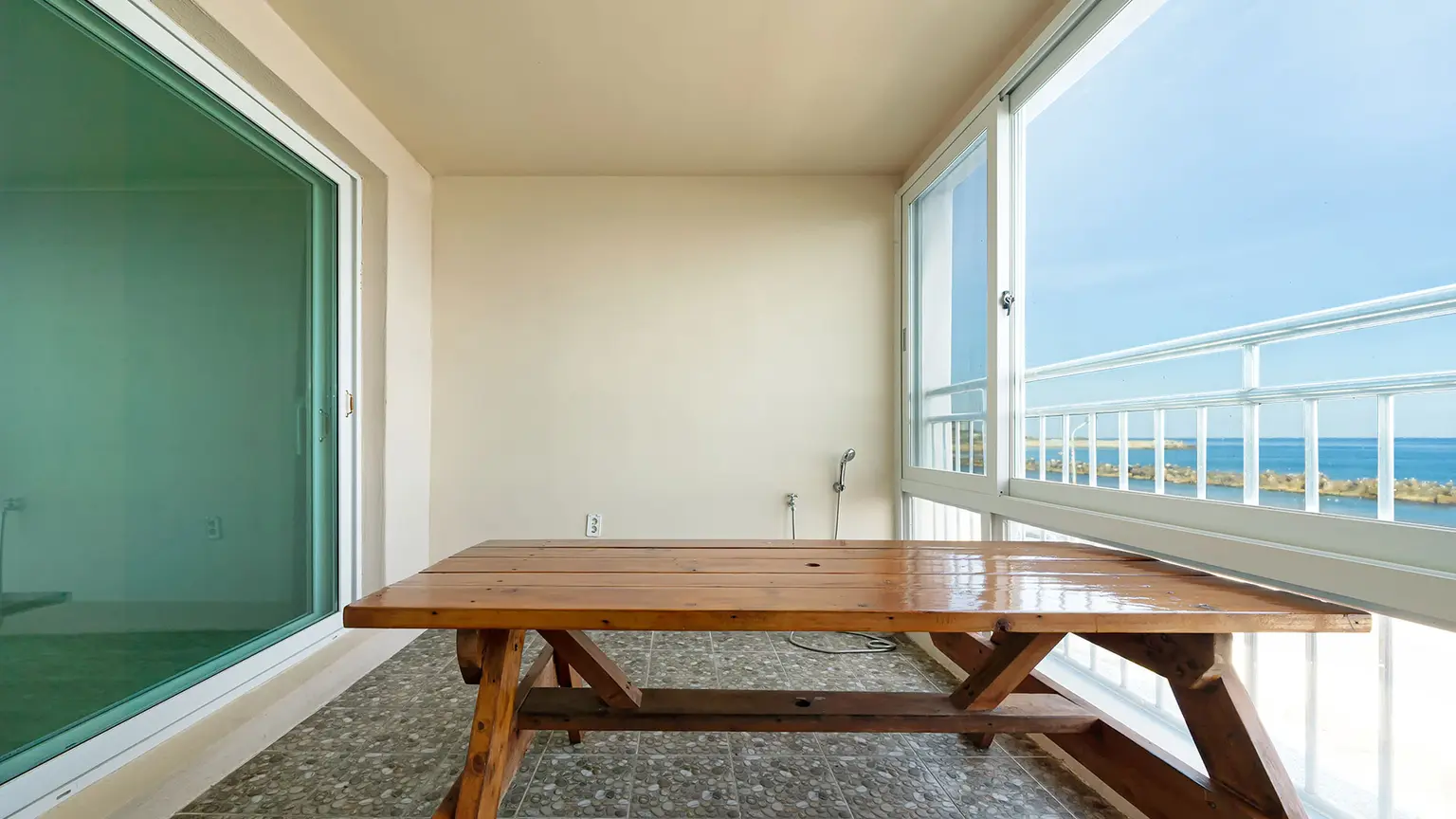 Gyeongbuk Pohang Accommodation with a sea view near Hwajin Beach and Jangsa Beach - image3