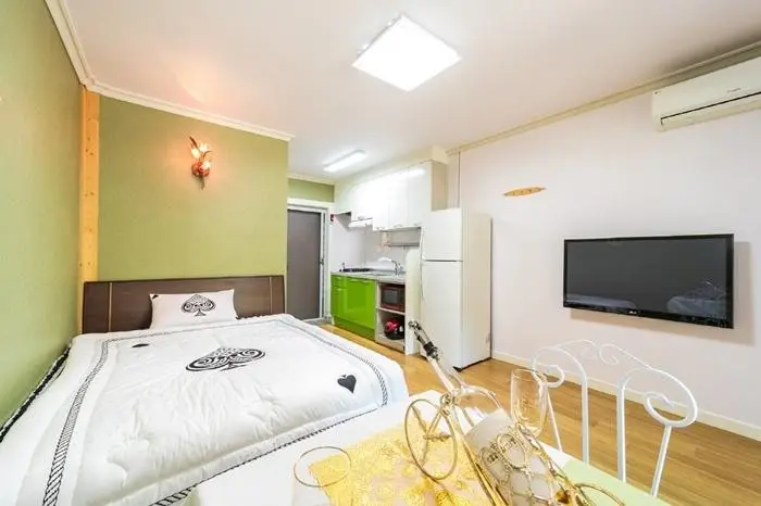 전남 구례 피아골 계곡과 지리산 자연속 웰빙펜션 쁘띠 - main image