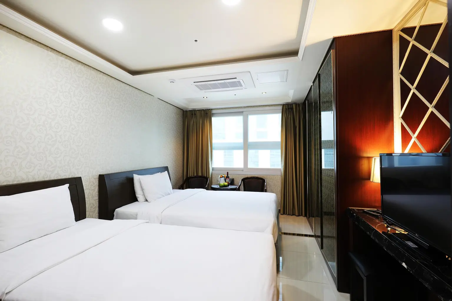 首尔江西 Residence Hotel Deluxe Twin A，距离5号线钵山站步行3分钟 - main image