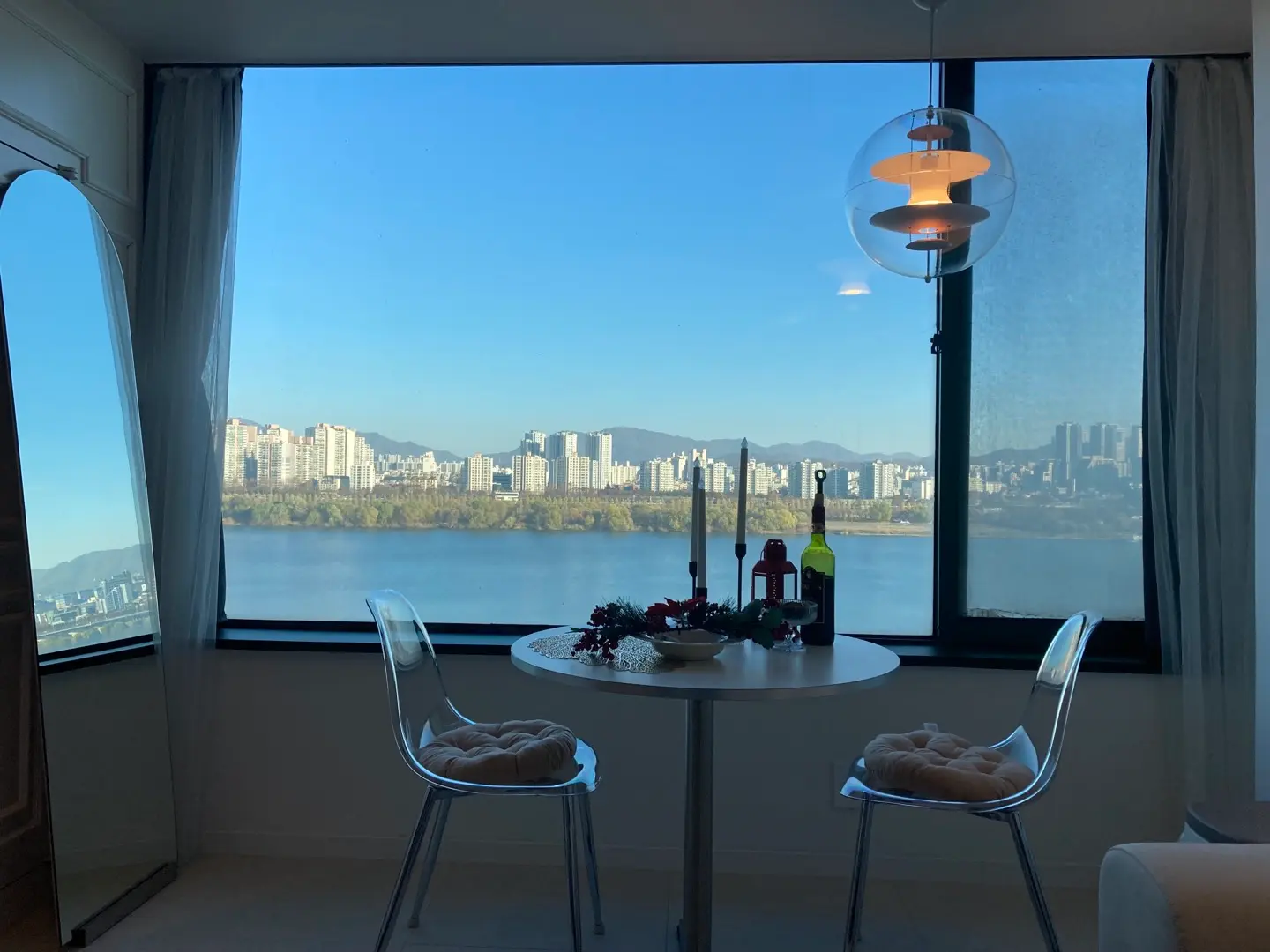 Seoul Han River View Premium Full-Option Apartment #NightViewRestaurant #LivingInSeoulForAMonth #Romantic - main image