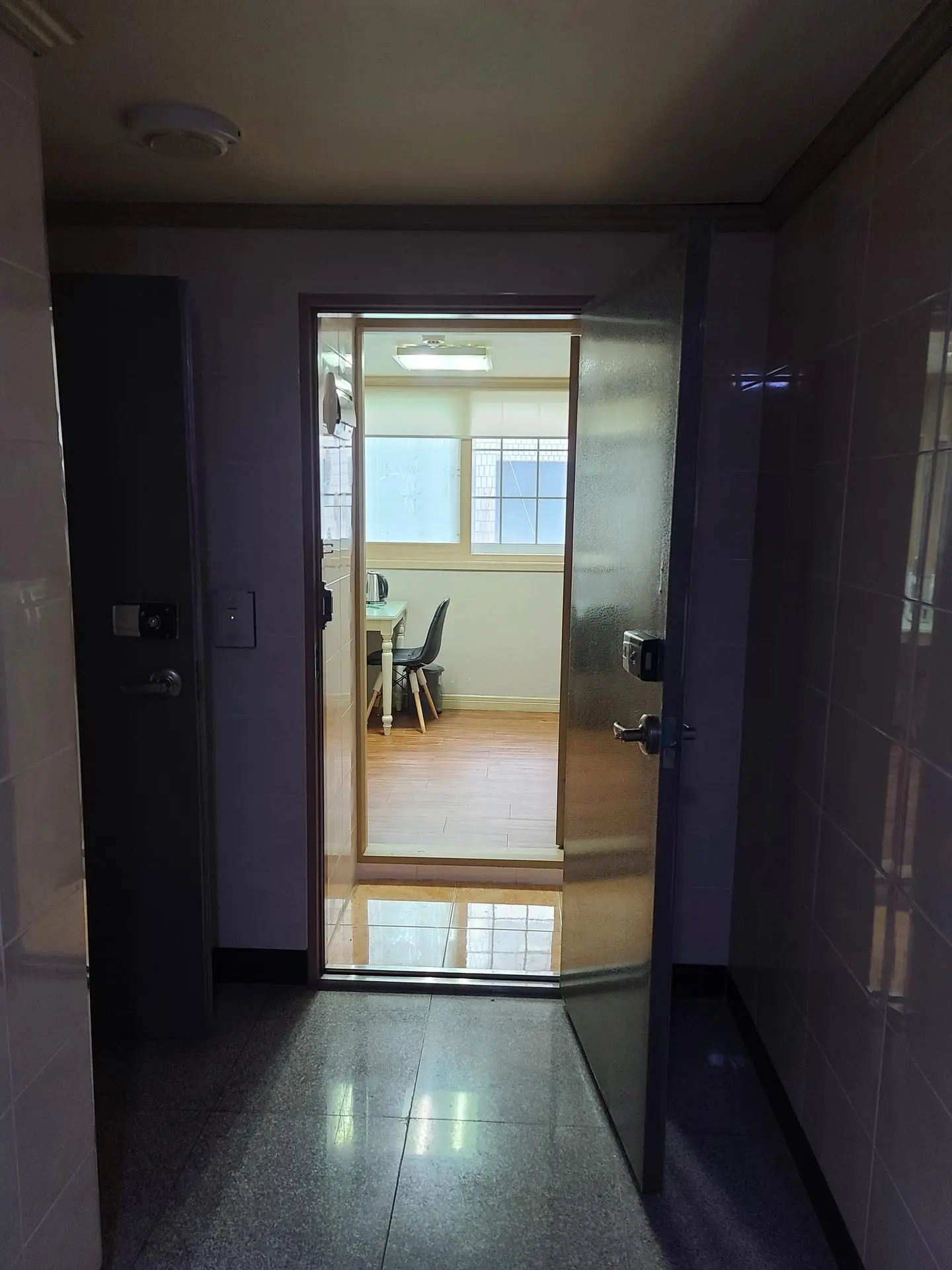 Busan Dong-gu Cello House One Room 306 - image7