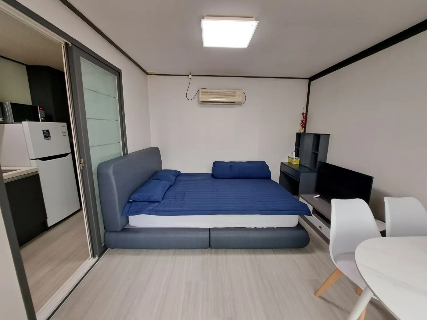 Gyeongbuk Pohang walkable House 1BR & sleeps 4 Accommodation near Jukdo Market Cover Photo