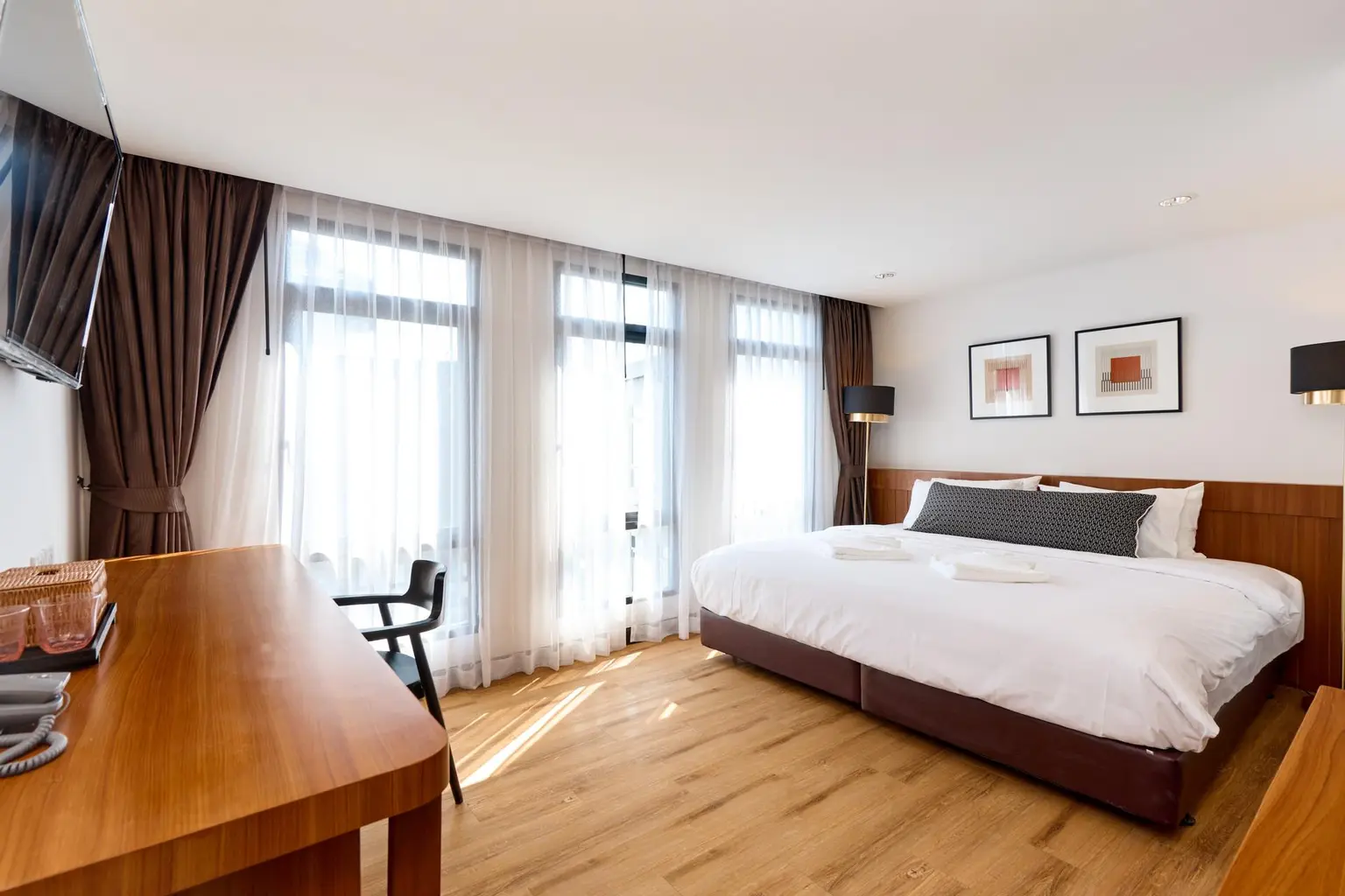 清迈 位于老城区的新建酒店#Viprasingh Hotel#豪华大床房（浴缸） - main image