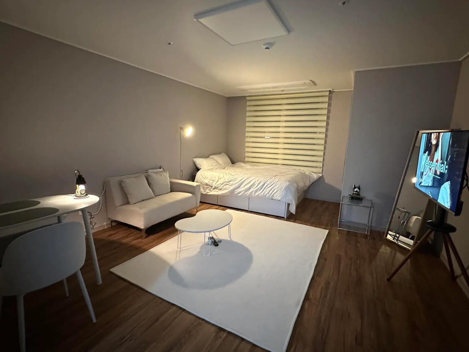 忠北阴城 现代室内单间办公酒店 - main image