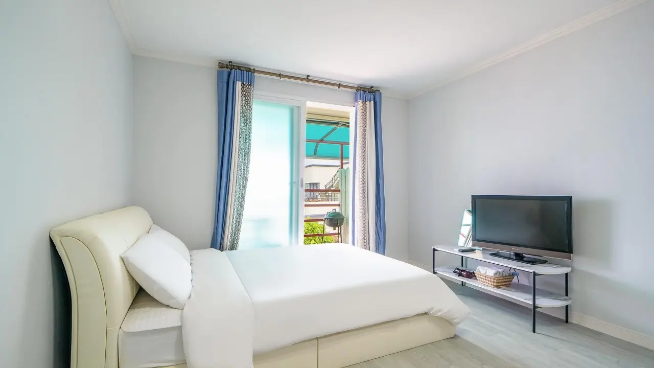Jeonnam Yeosu One-room remodeled clean pension A #Small dogs allowed - image9