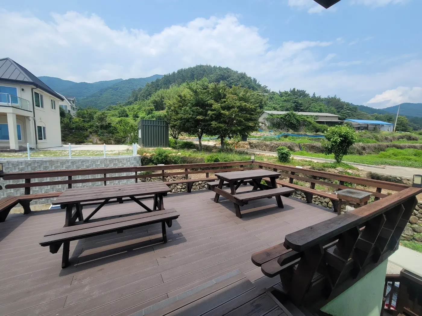 Gyeongnam Namhae Ocean view detached one-room pension 202 in a quiet and cozy American village - image9