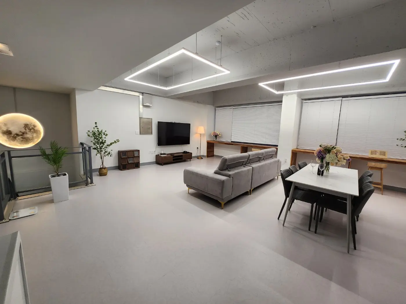 西帰浦 月明かりの家（部屋3、トイレ2） - main image