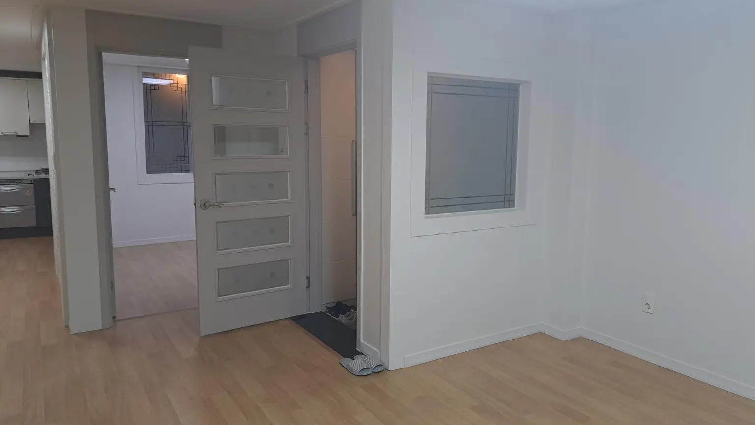 Seoul Gangdong Station Parking Available 1st Floor 31 Pyeong Three Room Apartment - image1