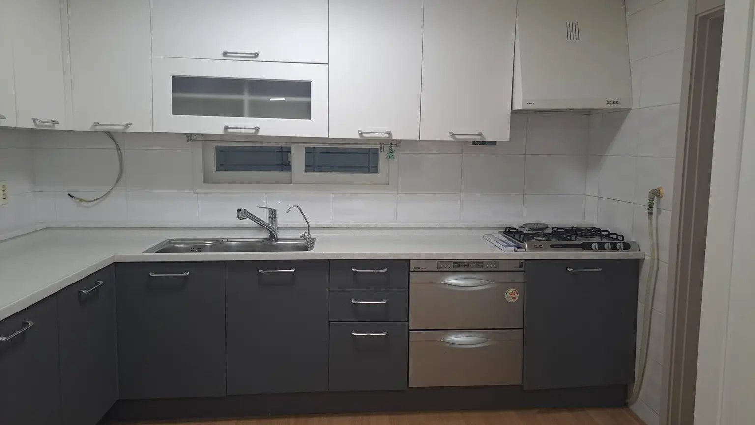 Seoul Gangdong Station Parking Available 1st Floor 31 Pyeong Three Room Apartment - image2