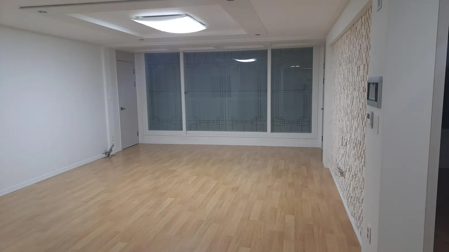 Seoul Gangdong Station Parking Available 1st Floor 31 Pyeong Three Room Apartment - main image