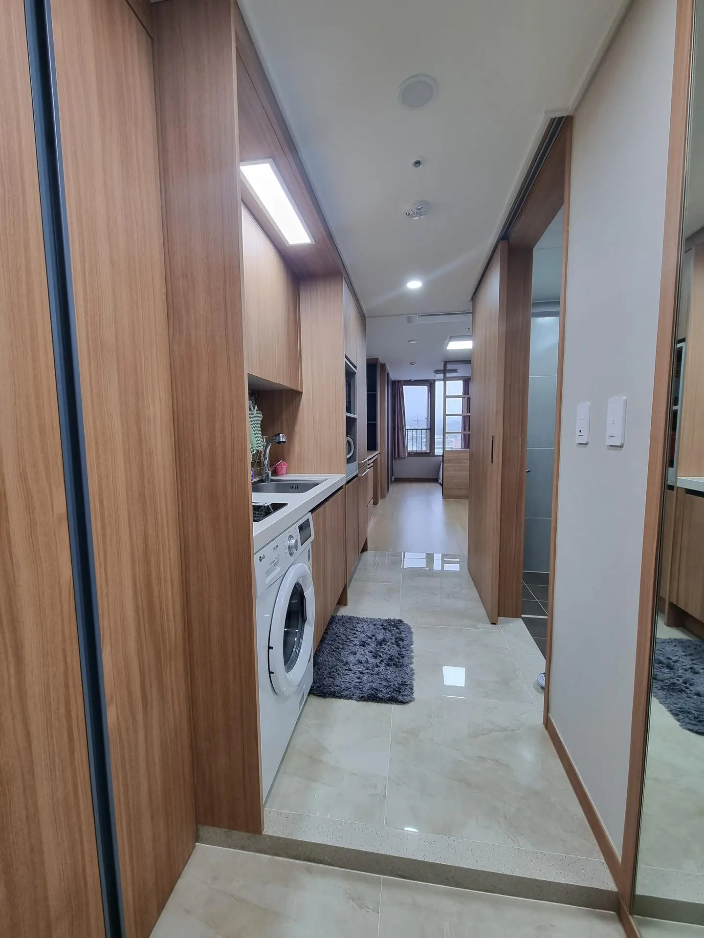 Seogwipo Cost-effective one-room residence - image3