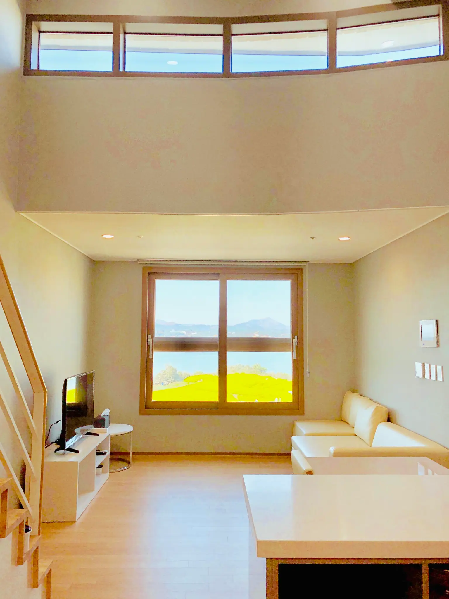 제주 성산 내집 창으로 보는 복층 오션뷰 풀옵션 성산일출봉 도보 - main image