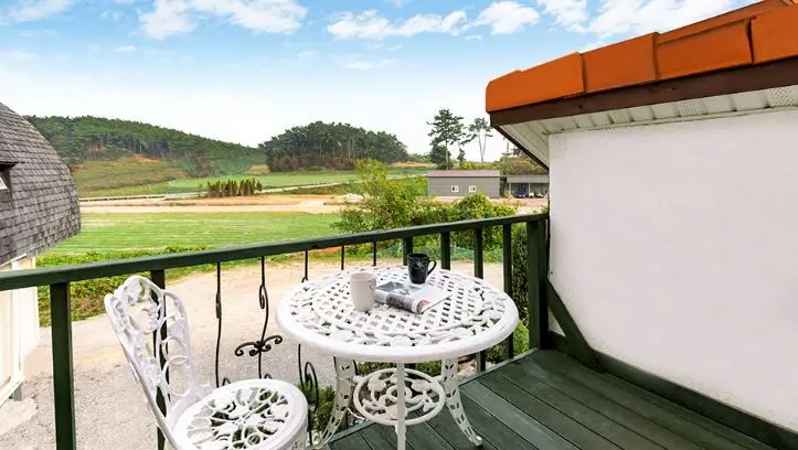 Taean, Chungnam Pension right in front of Magumpo Beach #Suenyo - image1