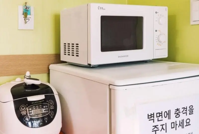 충남 보령 대천해수욕장 도보5분이내 펜션 #온돌룸 - image3