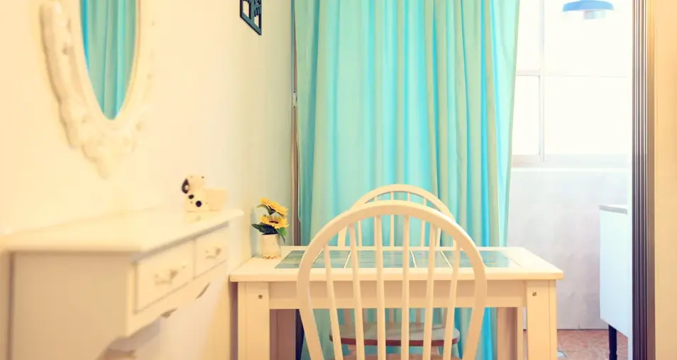 충남 태안 seaside·walkable·with a yard Rental cottage 1BR·sleeps 2 갯벌체험 가능한 꽃지해수욕장 도보2분 펜션 웃음하나 Cover Photo