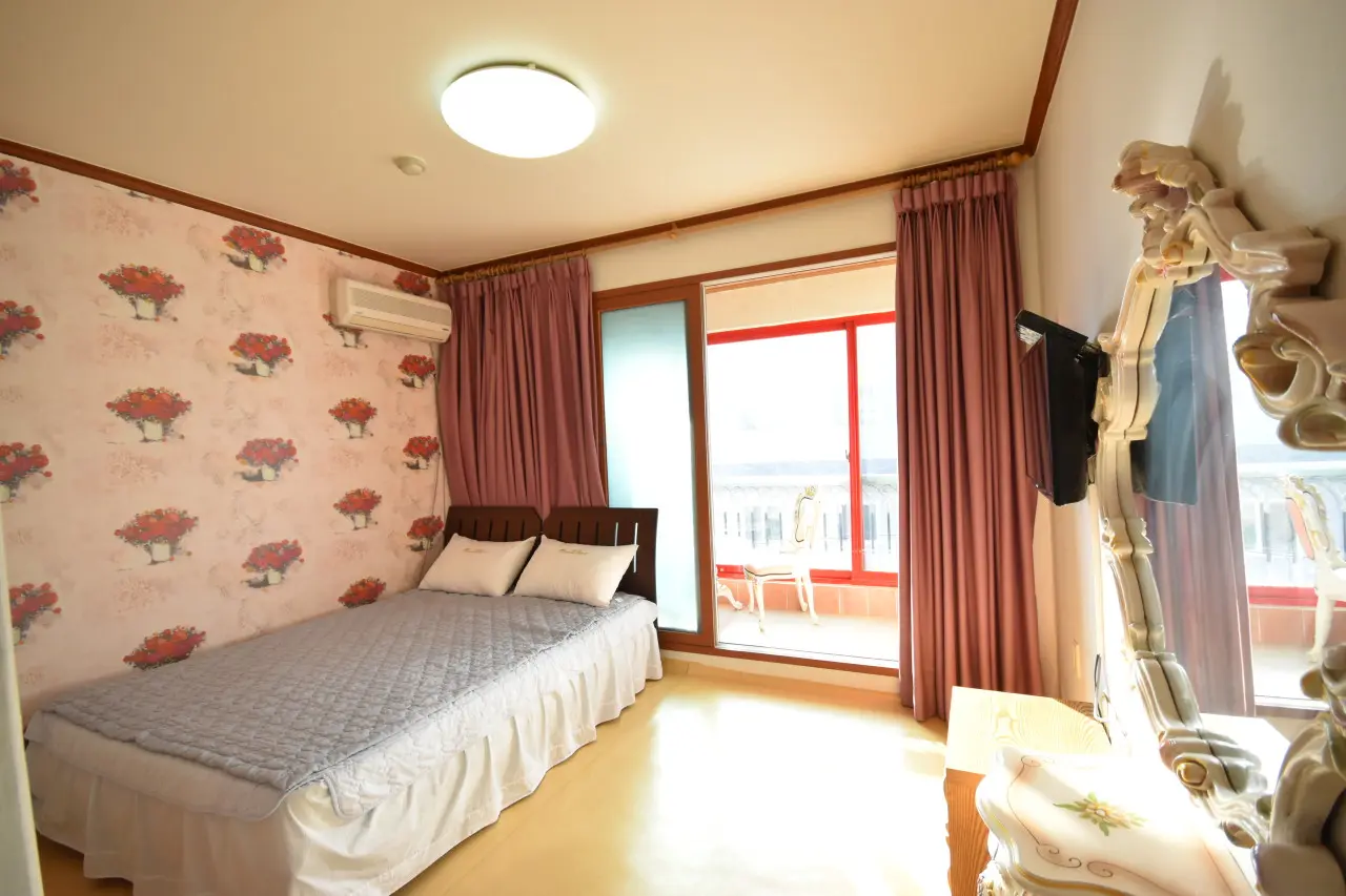 Chungnam Taean Ocean view pension right in front of Bangpo Beach #2nd floor bed room - main image