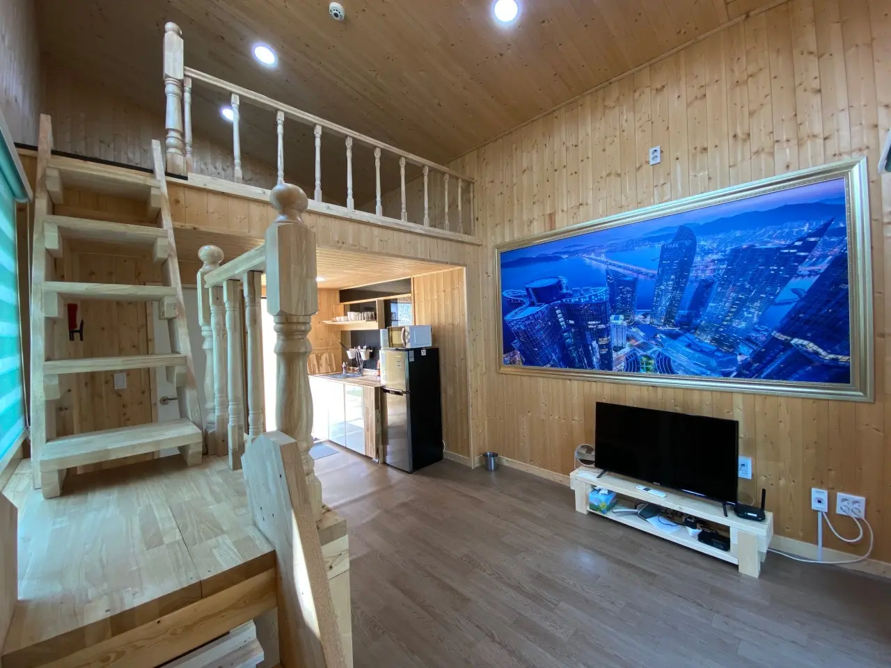 Gyeongnam Geoje Chilcheondo, a secluded rural village, a private log cabin with pets - main image