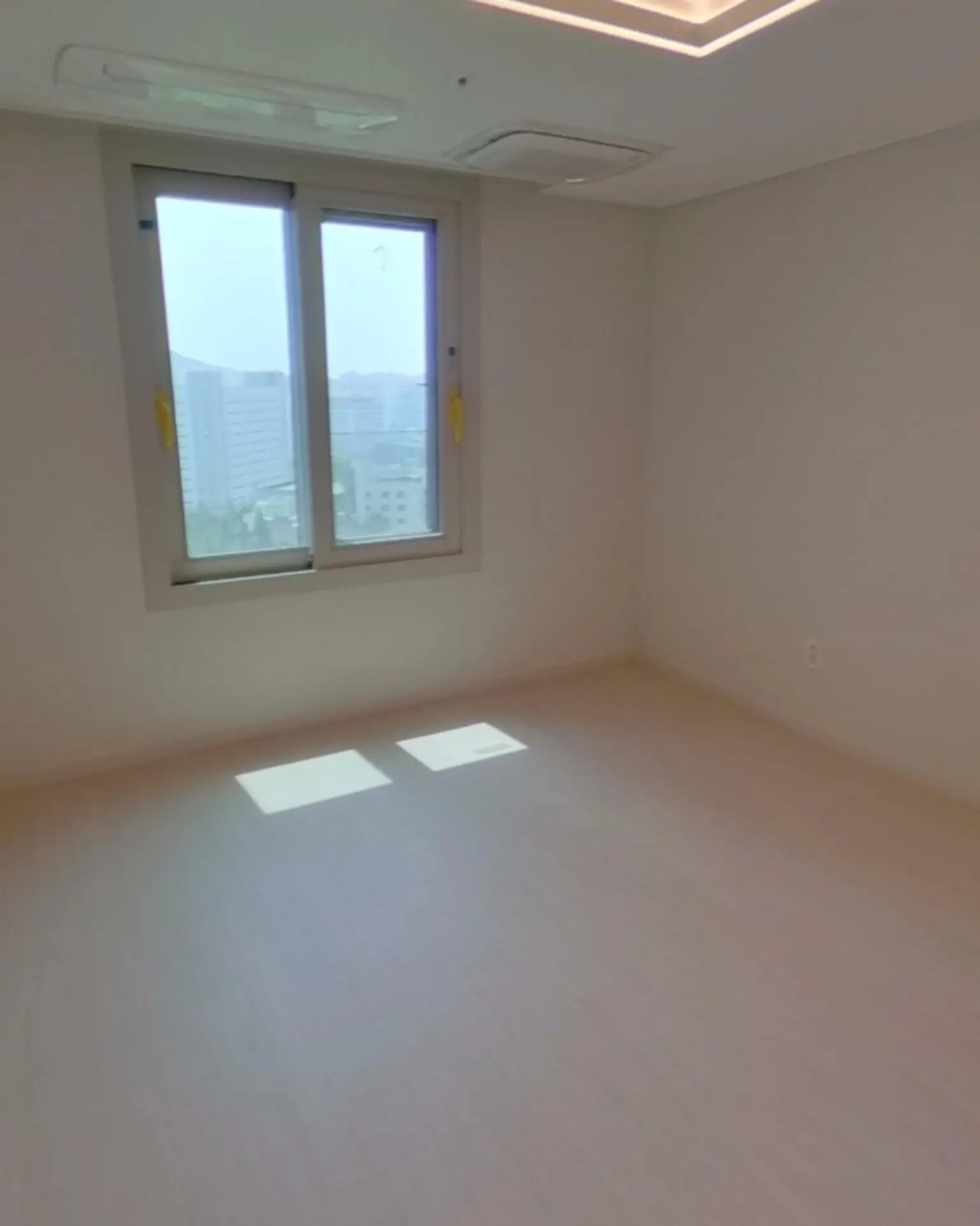 Incheon Michuhol Juan New Apartment Room 3 - image1