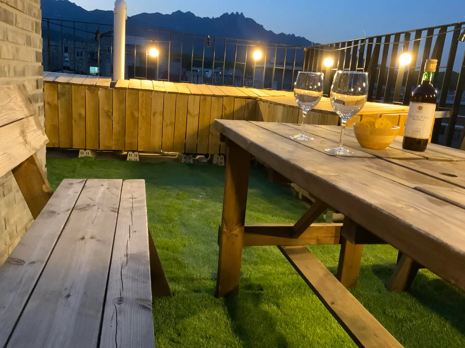 Dobong, Seoul Spacious duplex accommodation with outdoor rooftop - main image