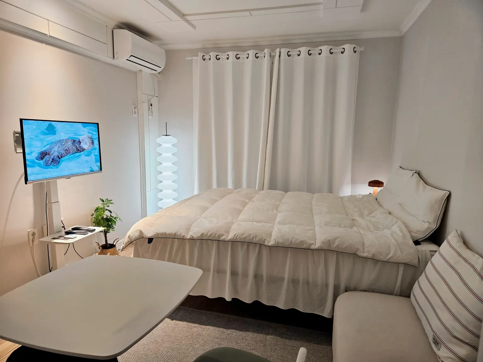 Sunny House 2 A great accommodation for business trips and vacations - main image