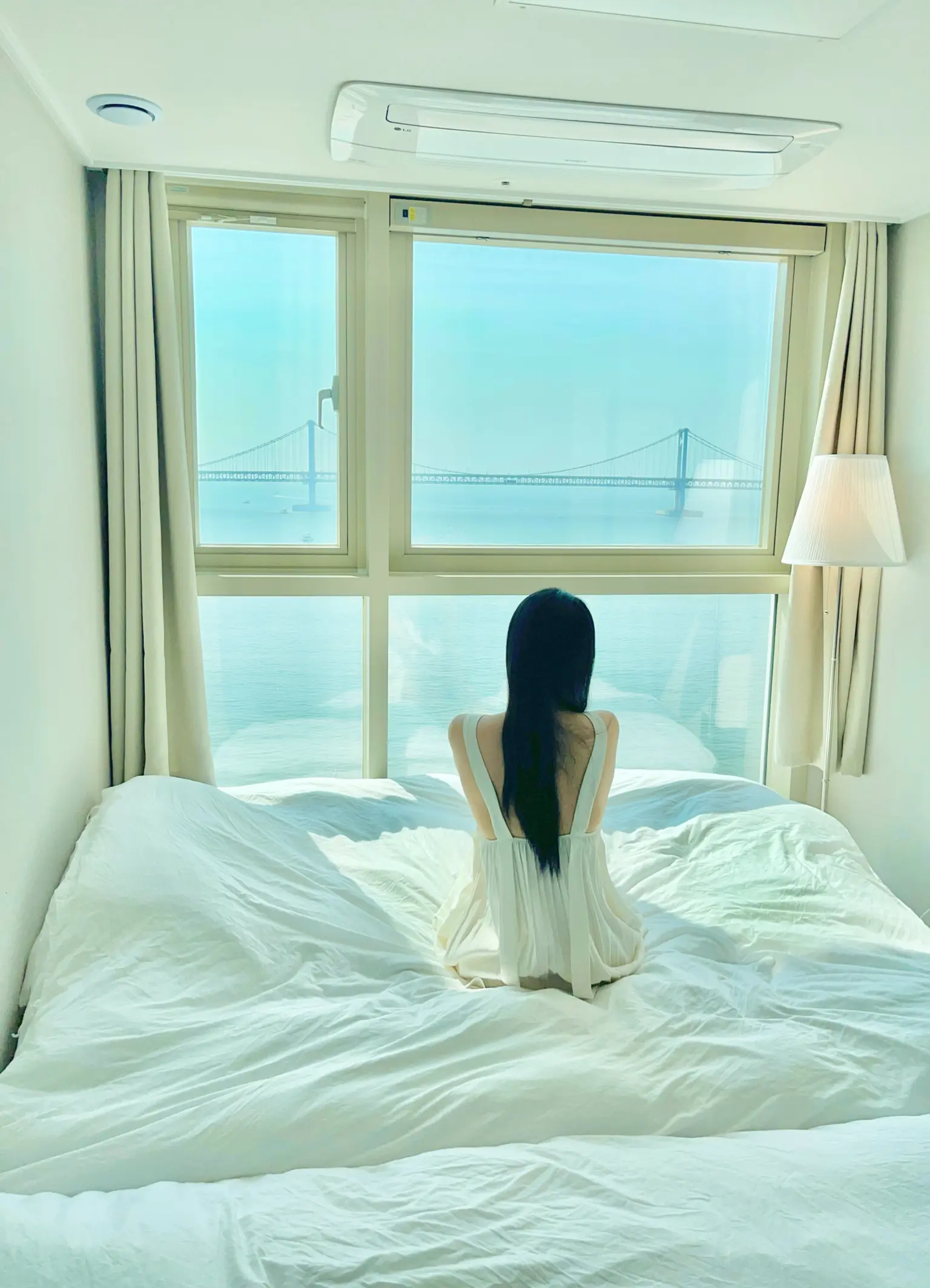 Busan Suyeong ocean view & seaside Serviced apartment 1BR & sleeps 4 Ocean view accommodation with a view of Gwangan Bridge in Gwangalli during the year-end holidays Cover Photo
