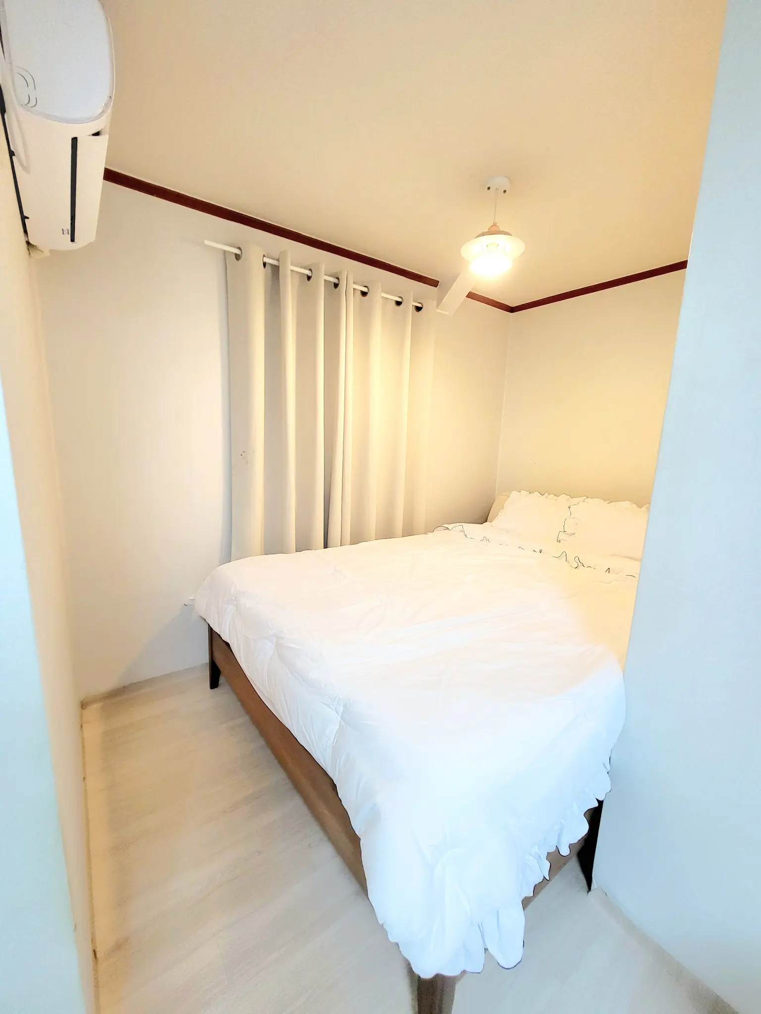 경북 포항 죽도동 단기임대 리모델링 완료 퀸사이즈 침대 - main image