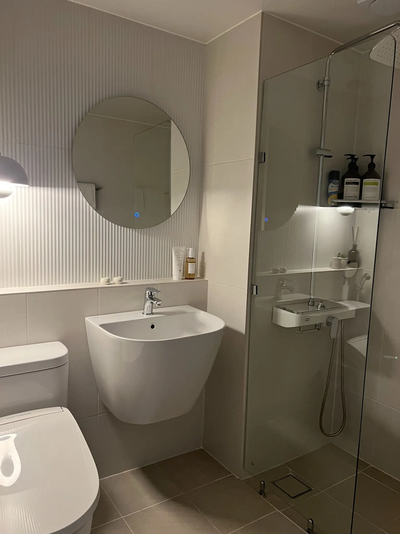 Bathrooms photo 1 - Cost-effective one-room apartment (1BR & sleeps 2)