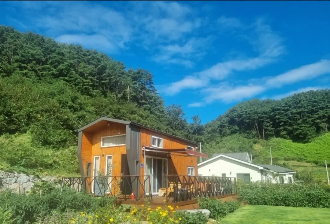 Jeonnam Gurye A small house in the forest between Sandong Arboretum and Recreational Forest, with a mountain lake view - main image