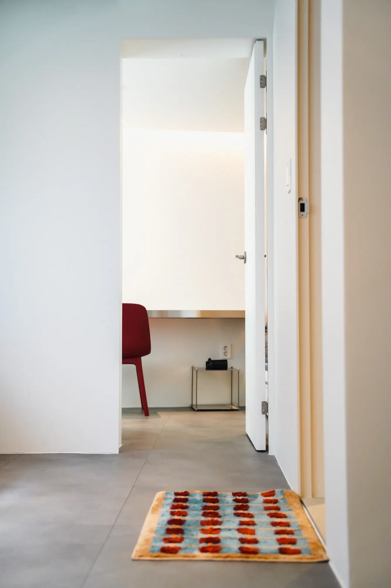 seaside·walkable·workation stay 2BR·sleeps 4 济州岛宁静老城区的一家普通的201餐厅 Cover Photo